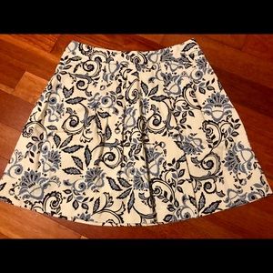 LOFT skirt - winter white, blue and navy print
